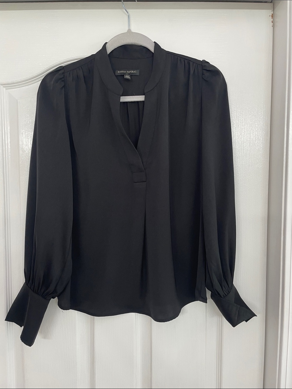 Banana Republic Black V-Neck Long-Sleeve Blouse with Pleated Yoke